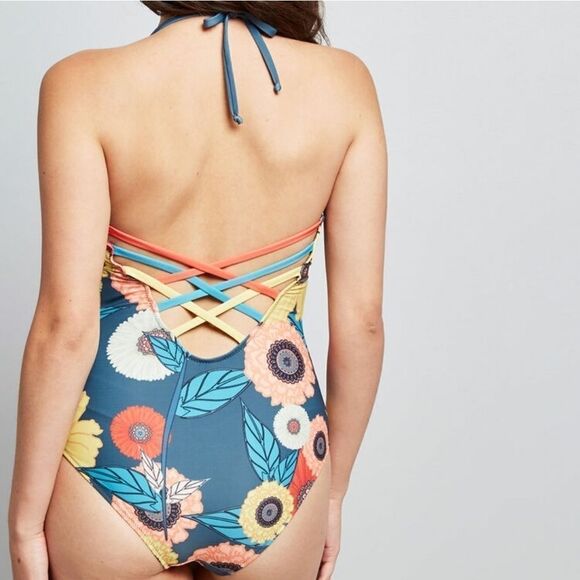 Modcloth The Tereza One-Piece‎ Floral SwimsuitS - Picture 2 of 8
